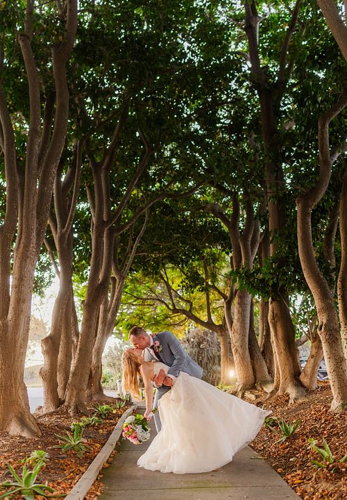 Savannah wedding photography bride and groom