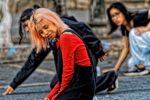 Portrait d'une jeune danseuse de Bolivie