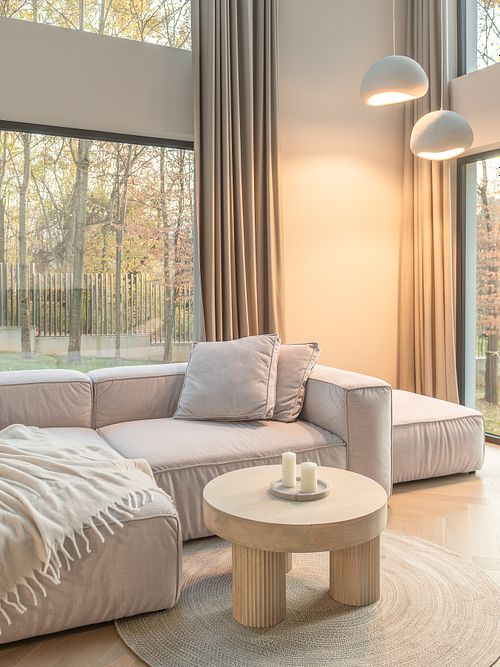 Living room interior with thoughtful lighting design – Faget project