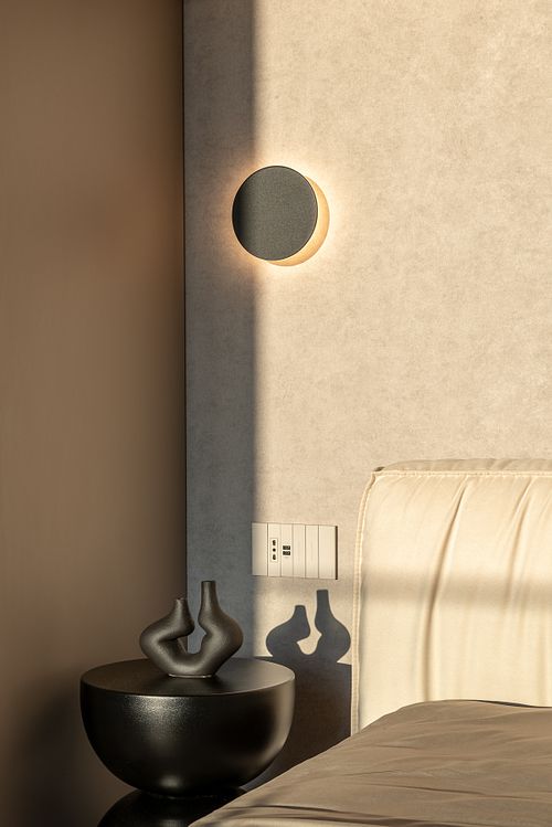 Design and styling detail in harsh afternoon light &ndash; Scala project