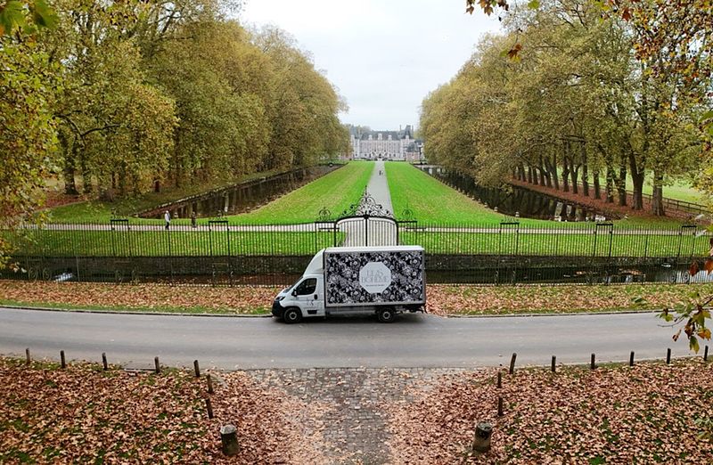 Réalisation covering publicitaire - Le sens de la décoration florale