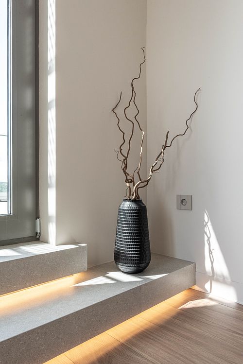 Close-up of design and styling details highlighting minimalist aesthetics – Scala project