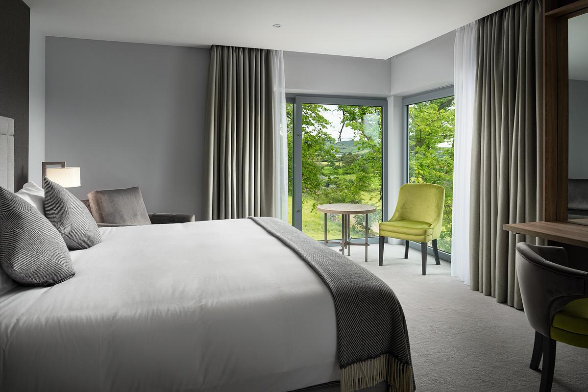 Luxury Hotel Room with Bay Window, Killeavy Castle Estate