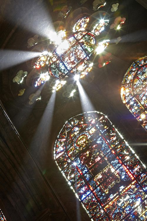 chartres, cathedrale,gothique, sculpture,vitraux, lumiere