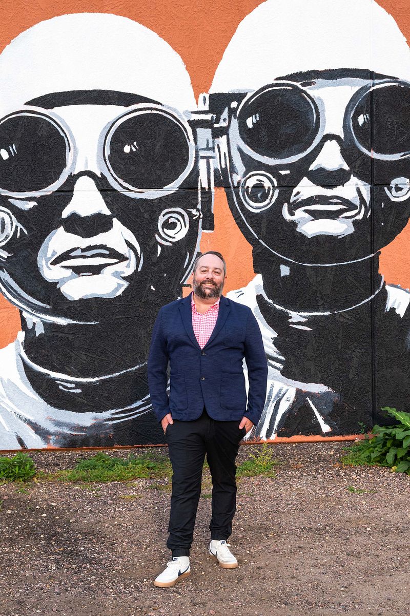 Why Every Business Owner Needs Updated Headshots in 2026