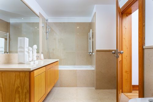 Pedro Brás; Pedro Brás Photography; fotografia de Pedro Brás; Fotógrafo; Fotógrafo de Hotéis; Fotógrafo de Imóveis; Fotografia Imobiliária; Fotografia Comercial