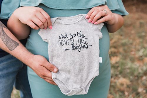 Haley and Zach | Maternity