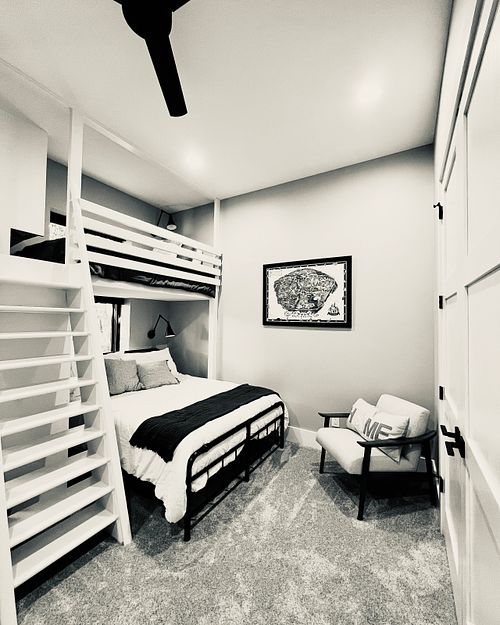 Bunk and large closet