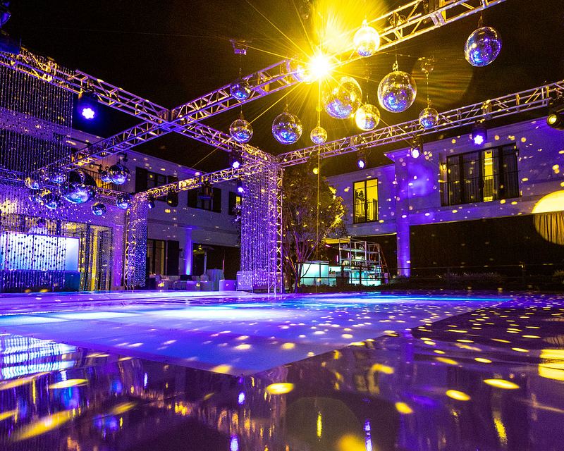 LIVE/CORPORATE EVENTS