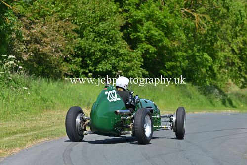Alta 61 IS driven by Ian Baxter