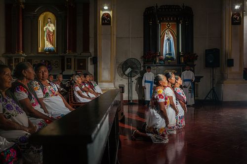 PRAY FOR US - RUEGA POR NOSOTROS