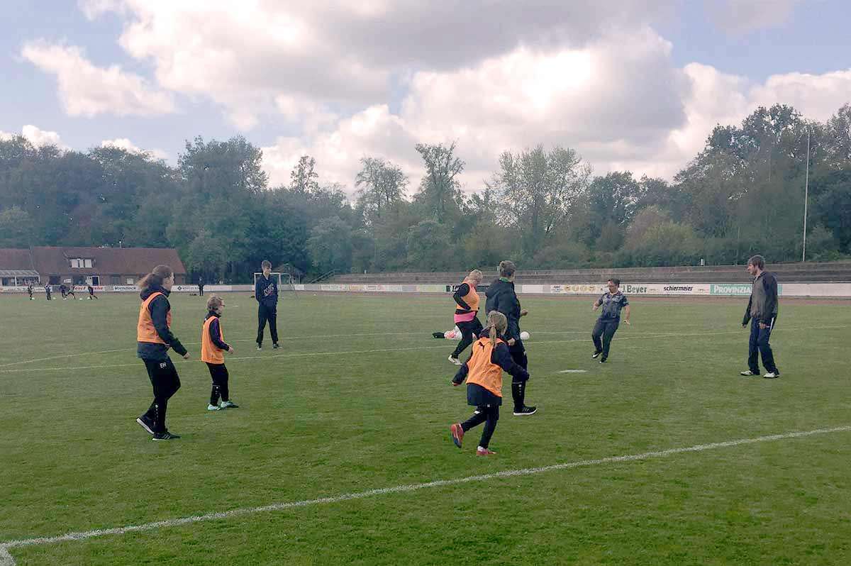 Inklusionsmannschaft beim gemeinsamen Training