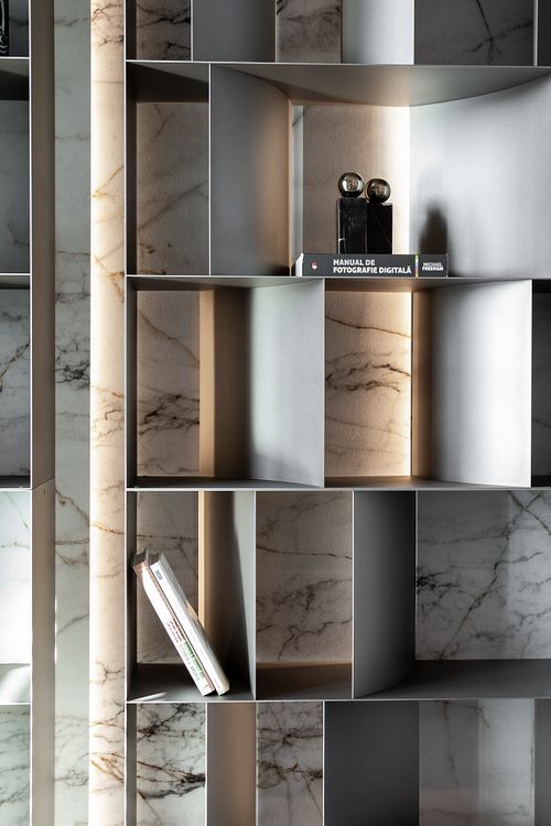 Contemporary design bookshelf – Herculane project