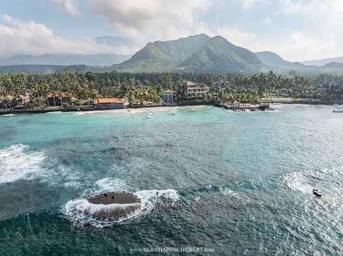 Coast Candi Dasa structure and hotels