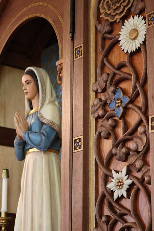 New statue in new shrine in artistic photo