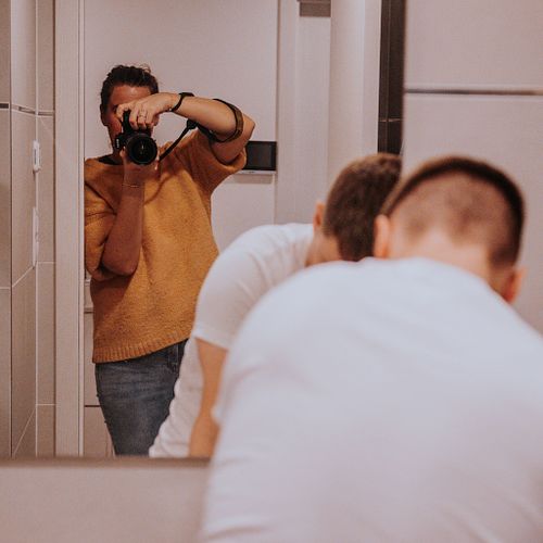 Ahoj, jsem Kamu a jsem svatebn&iacute; a portr&eacute;tn&iacute; fotografka z Prahy.
