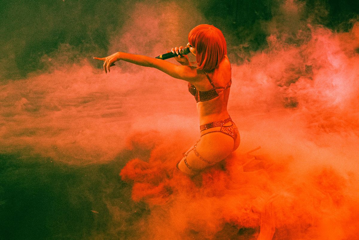 Burlesque performance