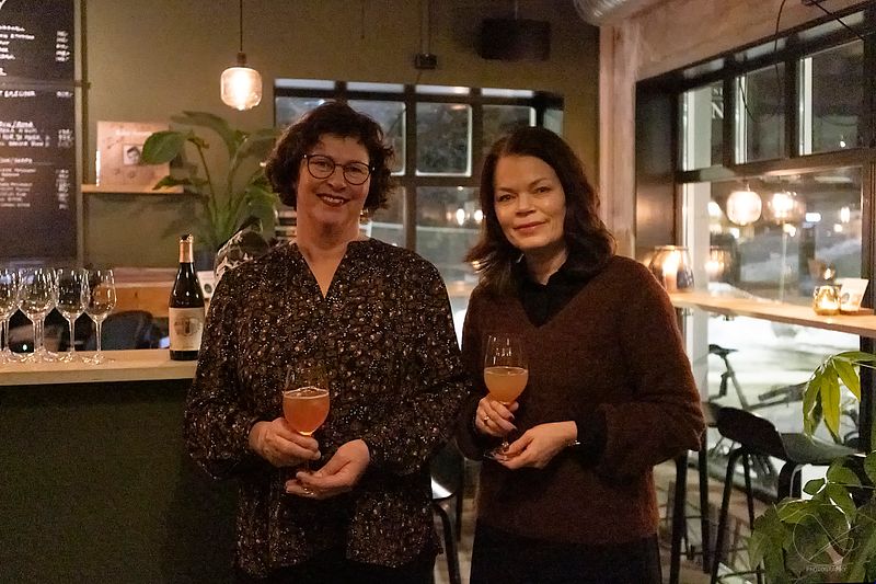 På vernissasje med Galleri Trud på Vesle Kinn