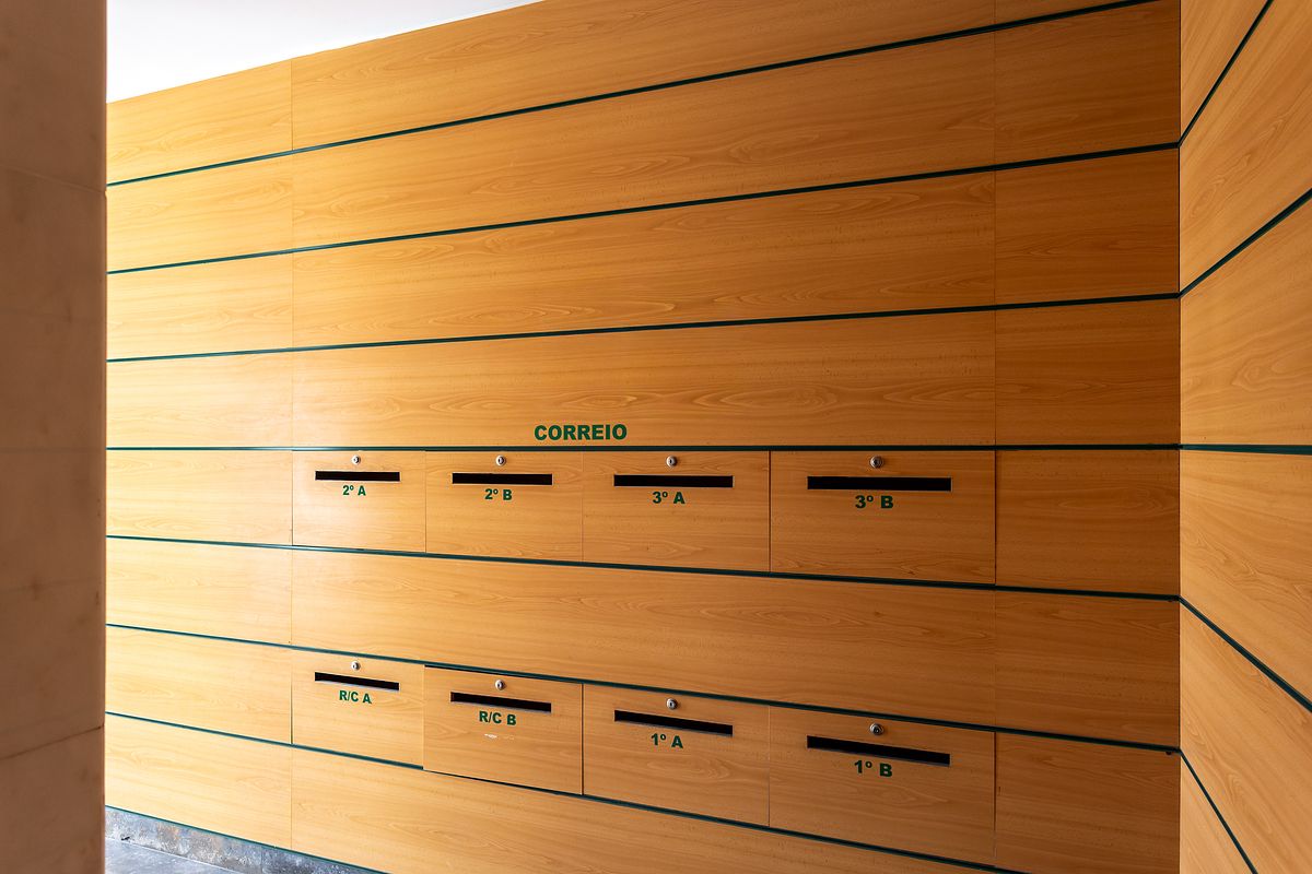 Fotografia imobili&aacute;ria de apartamento T4 no Belas Clube de Camp