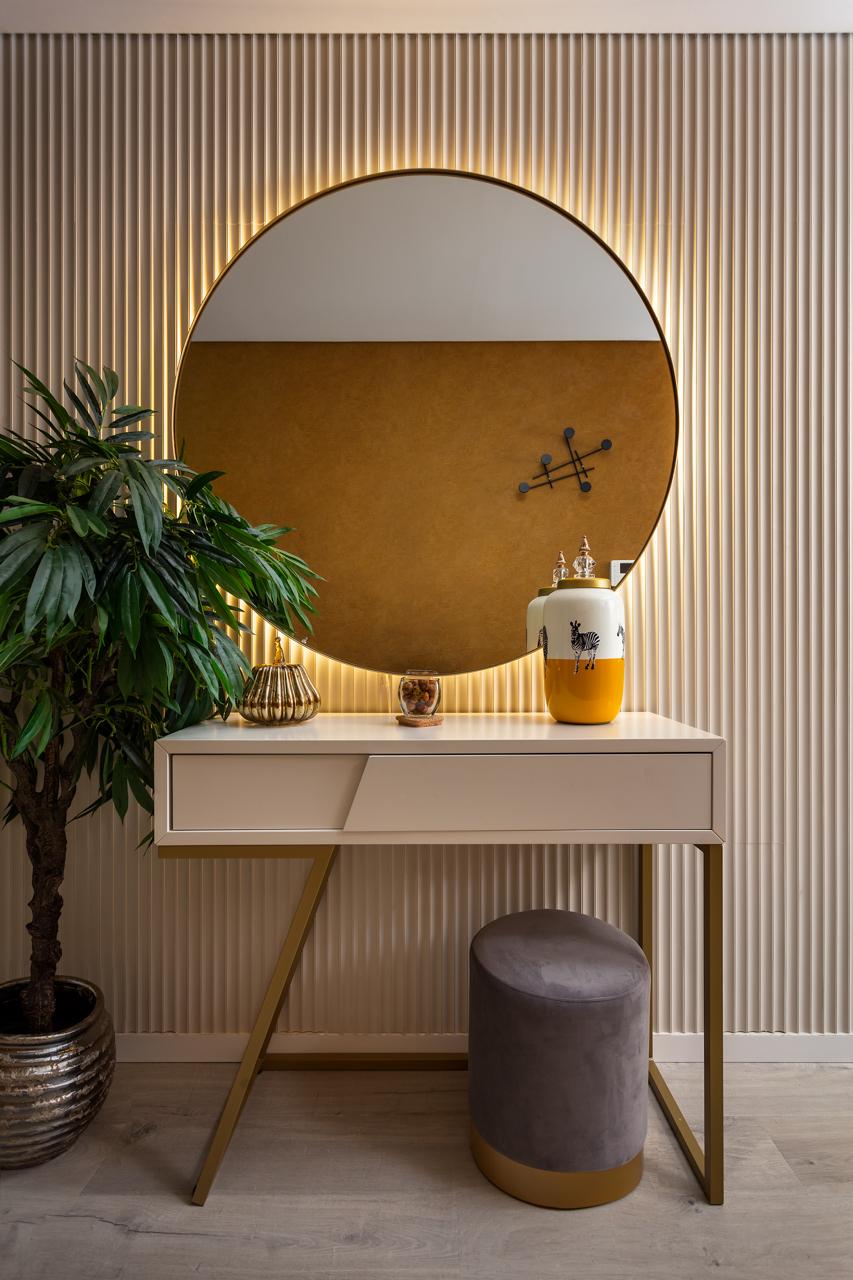 Fotografia de no Apartamento Montijo, destacando a decora&ccedil;&atilde;o com Estilo Africano.