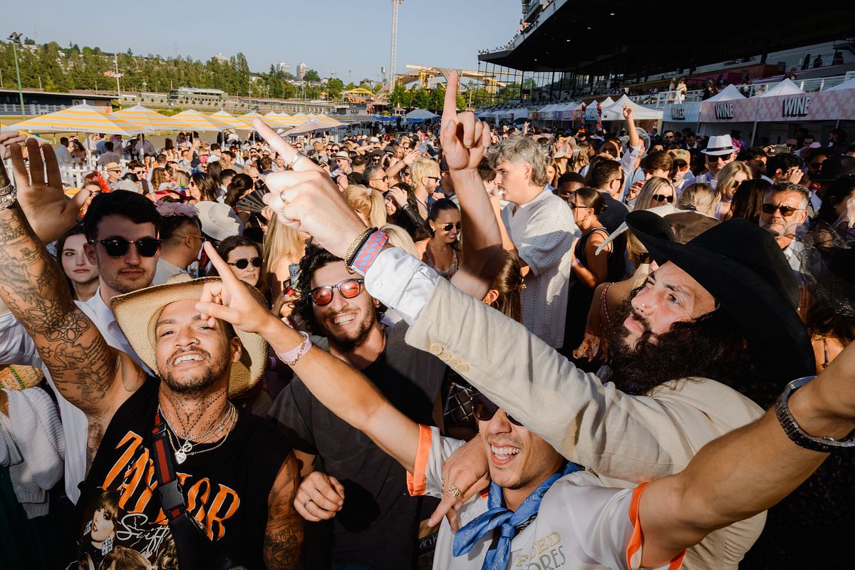 people partying at Hastings race track