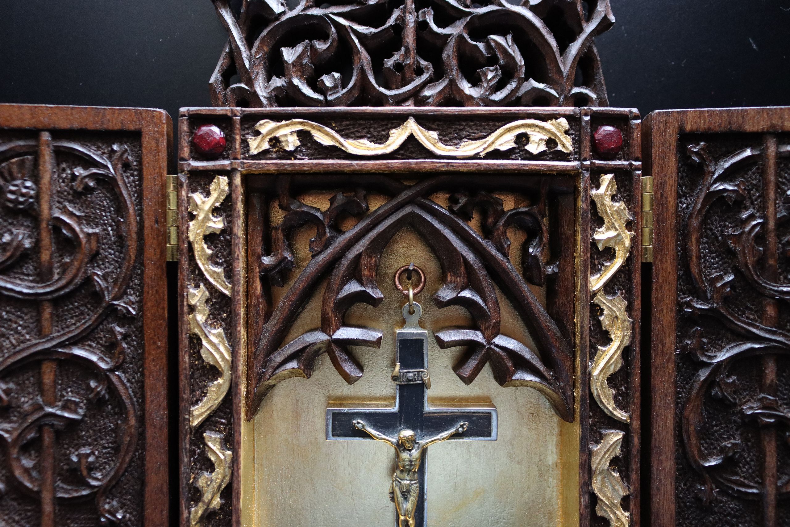 Contrasts Woodcarving LTD
