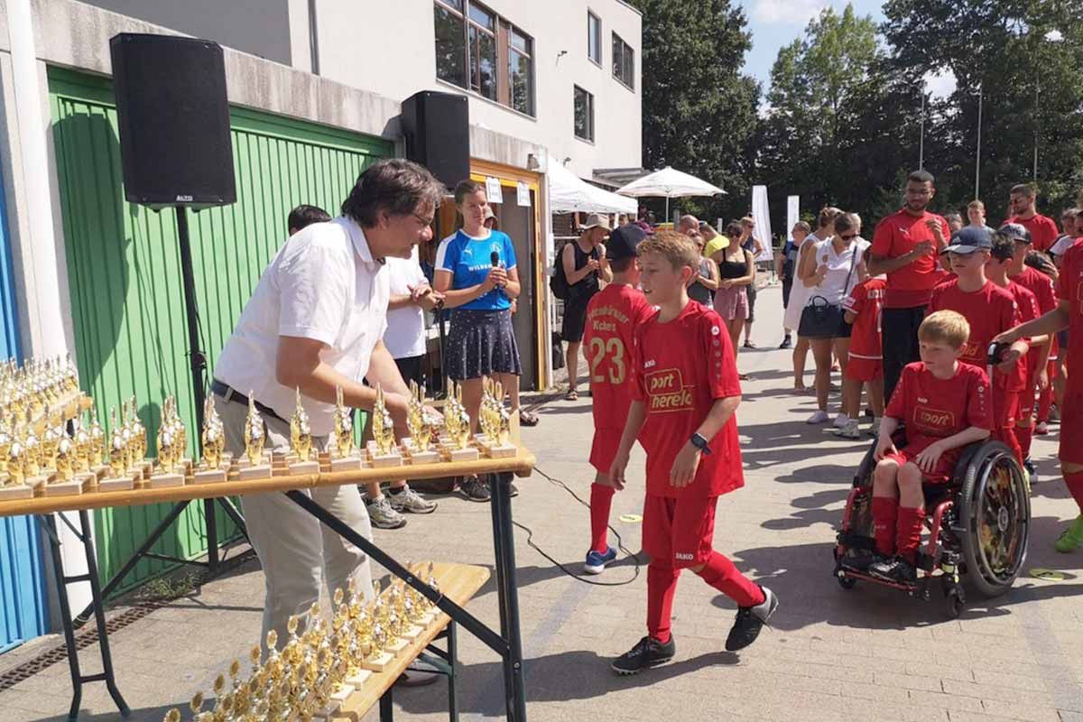 Erinnerungspokale für die Teilnehmer des Wildemann-Cups 2022