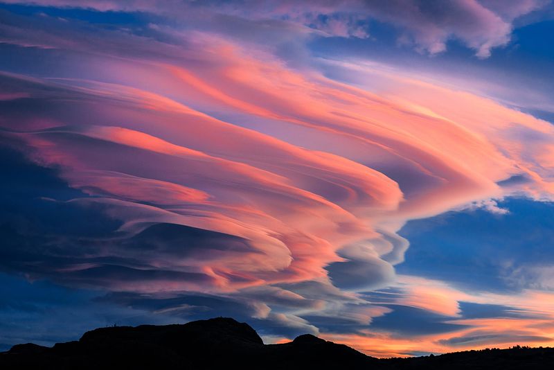 LENTICULAR