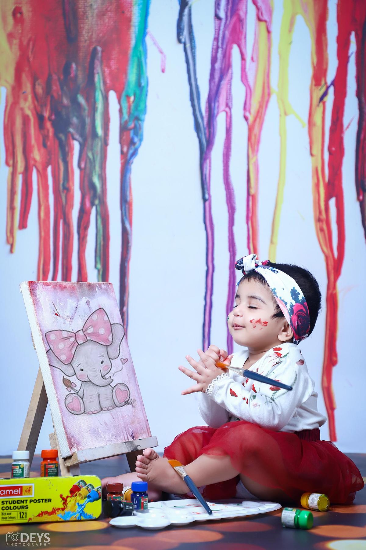 Baby painting photography