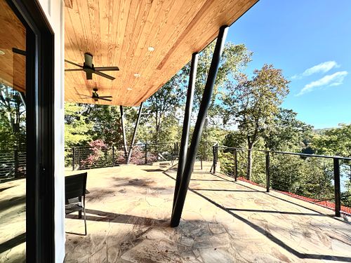 side view of 'V' posts